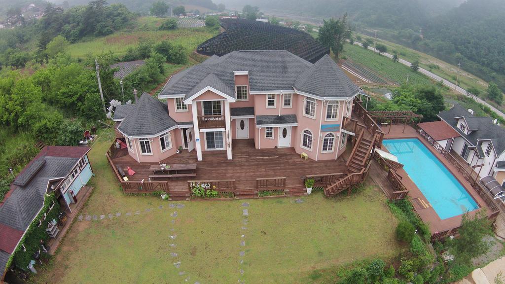 Ecopia Pension Пхёнчхан Экстерьер фото